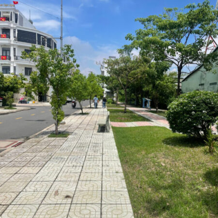 Bán đất 3395m2 full thổ cư giá 115 tỷ Đường 12m Võ Thị Liễu