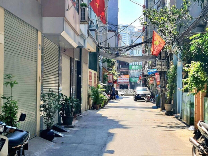 PHÂN LÔ VŨ HỮU – Ô TÔ TRÁNH – 3 THOÁNG DT 54m2 5 tầng MT 4.1m Giá 18.3 tỷ