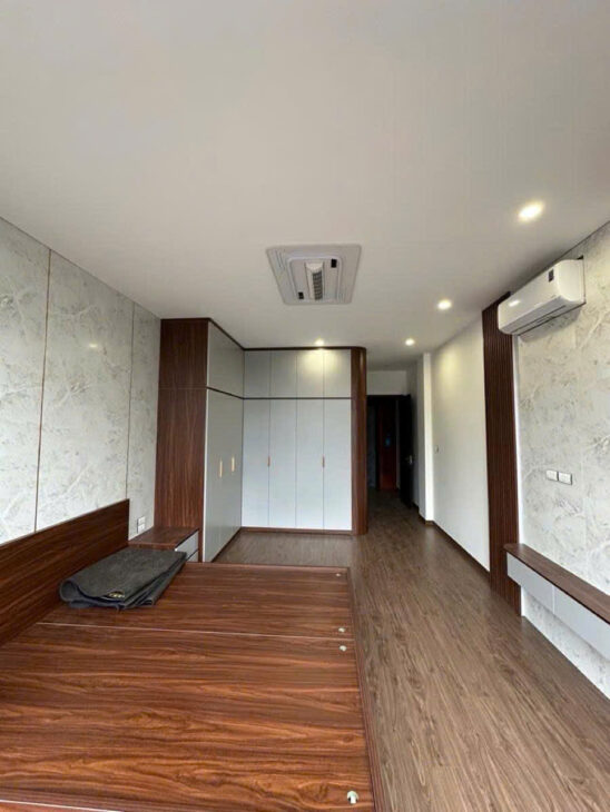 NHÀ PHƯƠNG MAI – Ô TÔ THANG MÁY- KINH DOANH DT 44m2 7 tầng Giá 23 tỷ