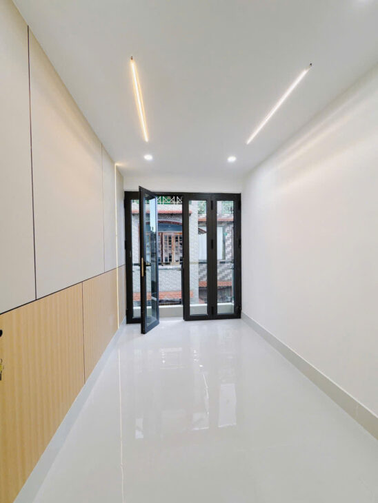 NHÀ MỚI 3 TẤM NGANG 3 DÀI 10 KHU DÂN CƯ CÓ 4 TỶ