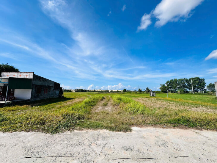 Bán 2450m2 đất thổ cư Tân Tiến, thị xã LaGi gần Biển giá ngộp