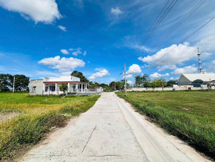 Bán 2450m2 đất thổ cư Tân Tiến, thị xã LaGi gần Biển giá ngộp