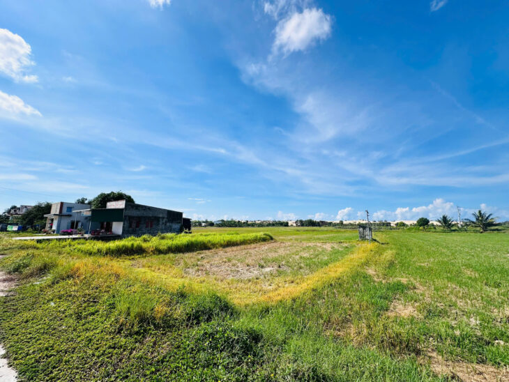 Bán 2450m2 đất thổ cư Tân Tiến, thị xã LaGi gần Biển giá ngộp