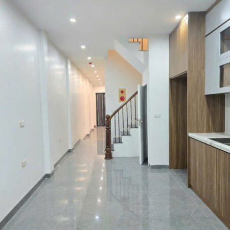 PL YÊN LÃNG – 5 TẦNG THANG MÁY DT 53m2 5 tầng Mặt tiền 3.5m Giá 15.5 tỷ