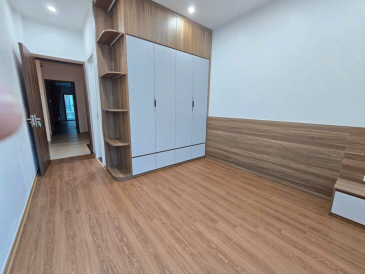 PL YÊN LÃNG – 5 TẦNG THANG MÁY DT 53m2 5 tầng Mặt tiền 3.5m Giá 15.5 tỷ