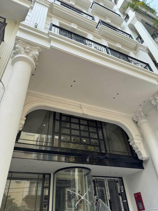 Bán toà văn phòng Q.Hai Bà Trưng