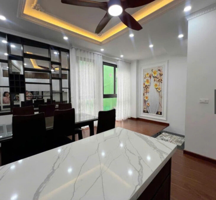 SIÊU PHẨM Hoàng Văn Thái – 45m2- 4 tầng – Nội thất nhập – nhỉnh 8 tỷ