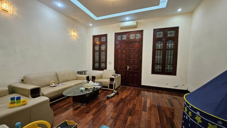 Quan Nhân 61m, 5 tầng, mt 5.5 m giá 22 tỷ Cầu Giấy -PHÂN LÔ Ô TÔ VIP – 5 TẦNG – GARA – Ô CHỜ THANG