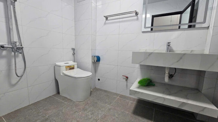BÁN NHÀ TRUNG TÂM VĂN QUÁN – NGÕ RỘNG XE MORNING ĐỖ CỬA – Ô CHỜ THANG MÁY MINI