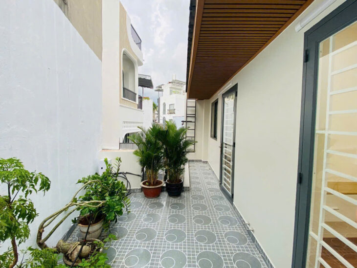 Bán nhà Hẻm an ninh Tứ Hải Ph6 Tân Bình. Dt 8x8m 1 lủng 1 lầu đẹp. Giá 6.38 tỷ tl SHR dọn ở liền.