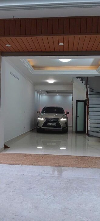 PHÂN LÔ HOÀNG VĂN THÁI – NGÕ THÔNG ÔTÔ TRÁNH – 5 TẦNG THANG MÁY – GIÁ 21 TỶ