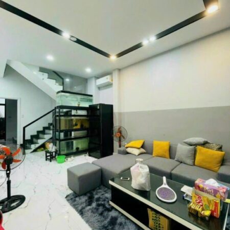 Bán nhà hẻm thông trung tâm Phú Nhuận, DT 55m2, 2 tầng, 3 PN, giá 7.3 tỷ có thương lượng Bán nhà hẻm thông trung tâm Phú Nhuận, DT 55m2, 2 tầng, 3 PN, giá 7.3 tỷ có thương lượng