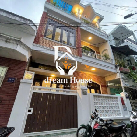 ???? Bán nhà 3 tầng đẹp hẻm Lê Hồng Phong – Phước Hải – Trung tâm TP Nha Trang – Giá 5.9 tỷ ???? Bán nhà 3 tầng đẹp hẻm Lê Hồng Phong – Phước Hải – Trung tâm TP Nha Trang – Giá 5.9 tỷ