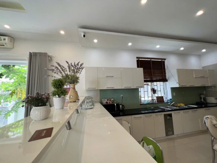 Bán nhà full nội thất như hình 5ty6 thuộc KĐT Vĩnh Điềm Trung, Nha Trang