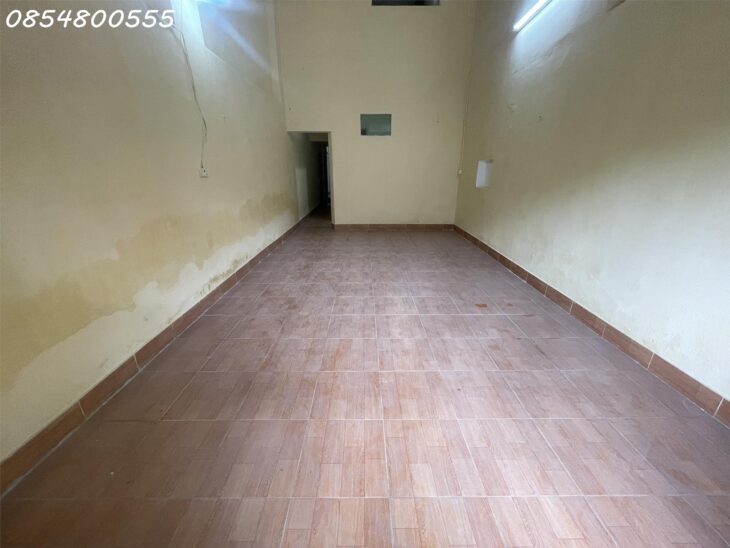 BÁN NHÀ CẤP 4 NGAY TRUNG TÂM THÀNH PHỐ, CÁCH TRUNG TÂM HỘI NGHỊ TỈNH MẤY BƯỚC CHÂN, GẦN MỌI TIỆN ÍCH