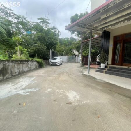 BÁN NHÀ CẤP 4 NGAY TRUNG TÂM THÀNH PHỐ, CÁCH TRUNG TÂM HỘI NGHỊ TỈNH MẤY BƯỚC CHÂN, GẦN MỌI TIỆN ÍCH