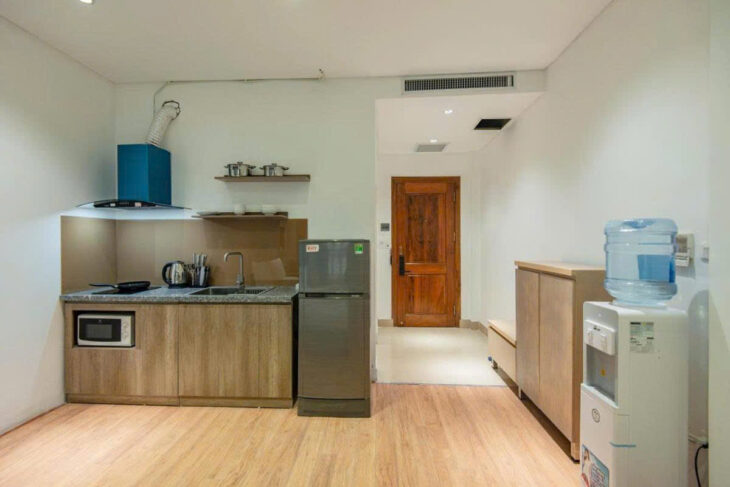 Mặt Phố Phan Kế Bính. Toà CCMN 98m2 , Vỉa Hè Rộng , 17 phòng full nội thất, Sẵn Vận Hành , Dòng