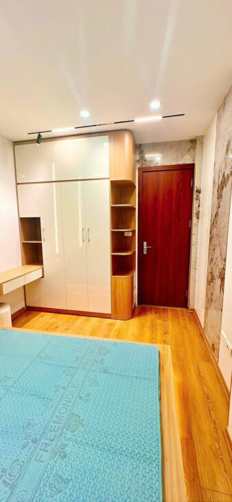 NHÀ ĐẸP TRẦN QUỐC VƯỢNG CẦU GIẤY- DT 31m2 5 tầng mt 3m Giá 7.85 tỷ NHÀ ĐẸP TRẦN QUỐC VƯỢNG CẦU GIẤY- DT 31m2 5 tầng mt 3m Giá 7.85 tỷ