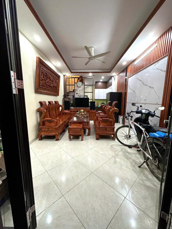 Cần Bán Nhà Đại Đồng Vĩnh Hưng 38m 5 Tầng 4 Phòng Tặng Hết Nội Thất Sổ Đỏ