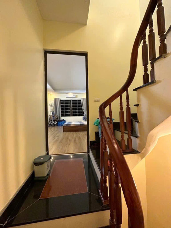 Cần Bán Nhà Đại Đồng Vĩnh Hưng 38m 5 Tầng 4 Phòng Tặng Hết Nội Thất Sổ Đỏ