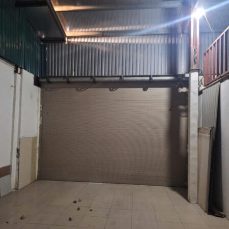 Cho thuê 250m2 kho xưởng mặt đê Ngọc Thụy, Long Biên, HN