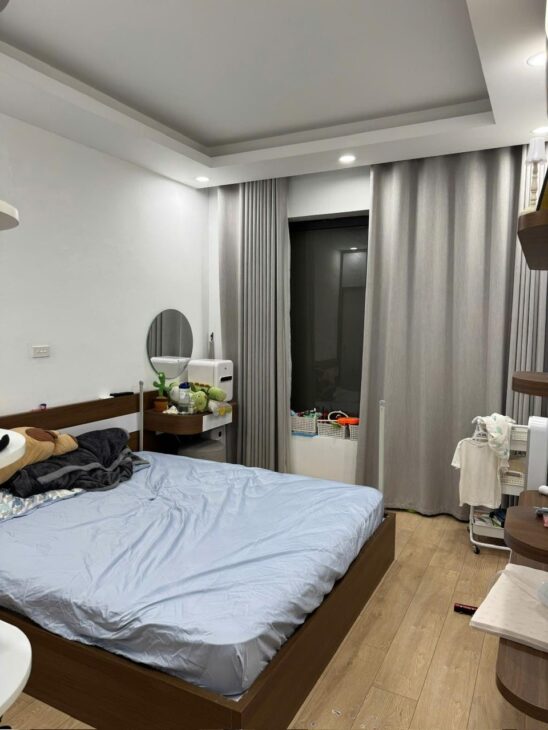 ????BÁN NHÀ PHỐ AN TRẠCH QUỐC TỬ GIÁM DÂN XÂY Dt 28 m 5tầng mt3.3m giá chỉ 8 tỷ