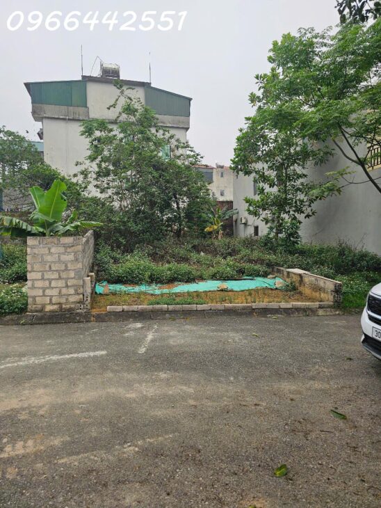 Bán Lô đất gần trục chính Đồi Sen đường thông ôtô MT rộng 102m nhỉnh 30tr