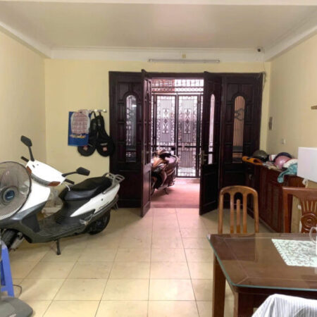 Bán Nhà Phố Trần Duy Hưng Ngõ To Ô Tô Gần Phố DT 65m2 5 tầng MT 4.2m Giá 21.8 tỷ Bán Nhà Phố Trần Duy Hưng Ngõ To Ô Tô Gần Phố DT 65m2 5 tầng MT 4.2m Giá 21.8 tỷ