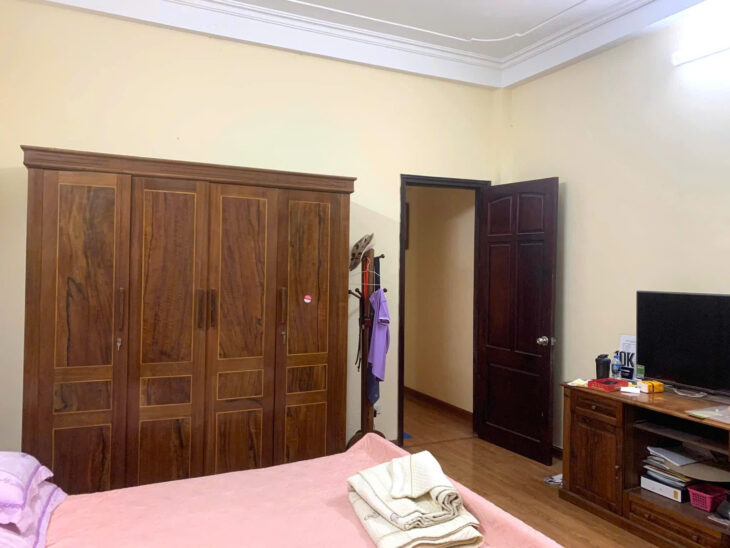 Bán Nhà Phố Trần Duy Hưng Ngõ To Ô Tô Gần Phố DT 65m2 5 tầng MT 4.2m Giá 21.8 tỷ