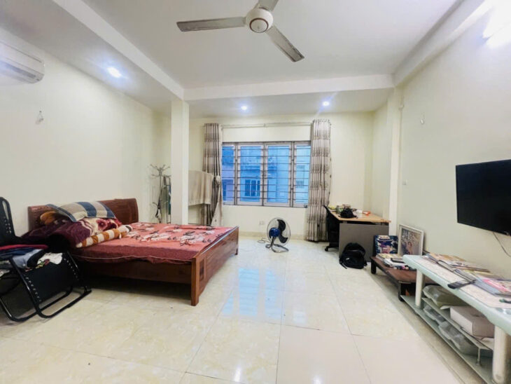 Thái Hà 70/80T2, 5 tầng, mt 4.5m nhỉnh 18 tỷ Đống Đa.OTO ĐỖ CỬA – LÔ GÓC 3 MẶT THOÁNG