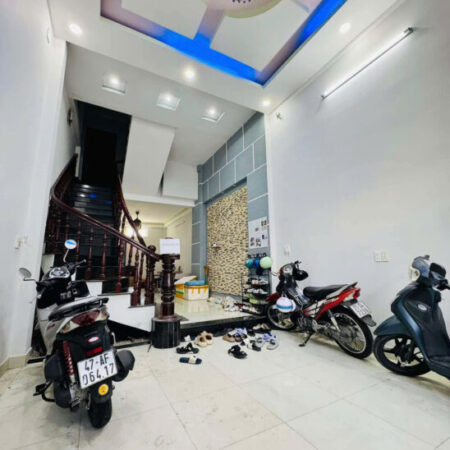 Nhà 4 tầng cạnh tuyến Metro Thủ Đức – Phước Long B – chỉ 7 tỷ hơn tí