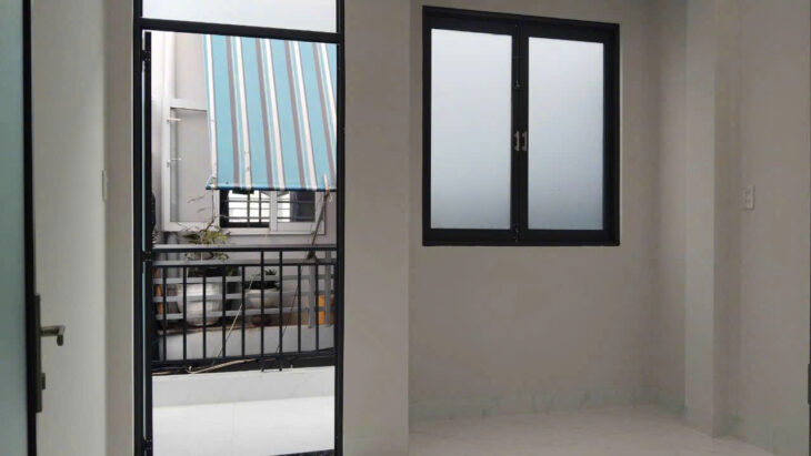 BÁN NHANH NHÀ MỚI 1 TRỆT 1 LẦU ,CÁCH CHỢ VĨNH HẢI 60 MÉT