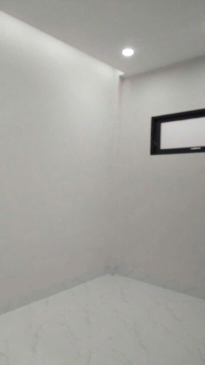 BÁN NHANH NHÀ MỚI 1 TRỆT 1 LẦU ,CÁCH CHỢ VĨNH HẢI 60 MÉT