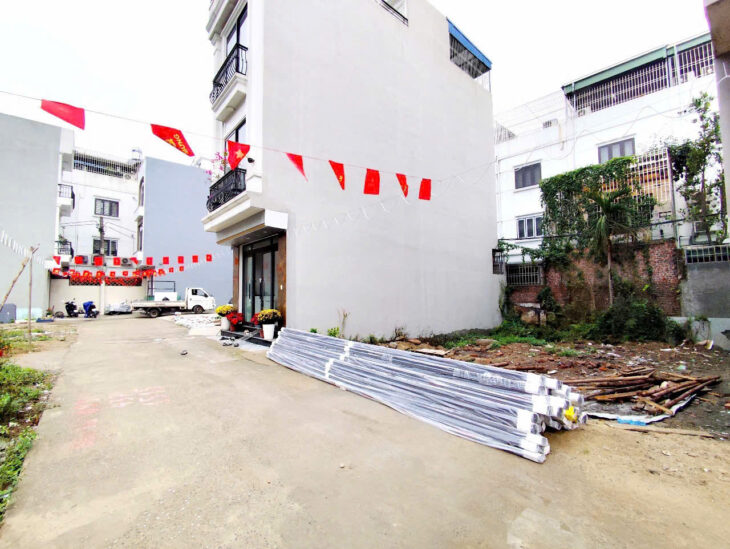 Bán 2 lô liền nhau tại Vĩnh Niệm, ngõ 4m ô.tô ra vào Giá 2.5 tỉ