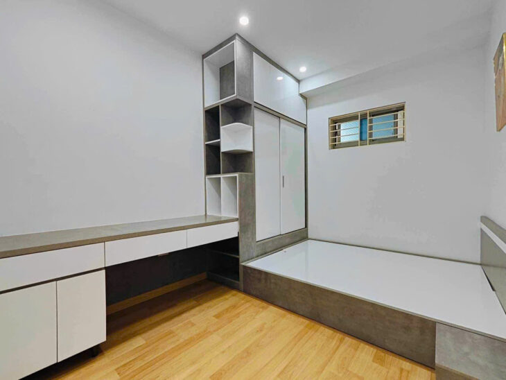 Chính chủ gửi bán căn hộ HH1 Linh Đàm, Hoàng Mai, 67m2, 2 ngủ, giá 2.x tỷ