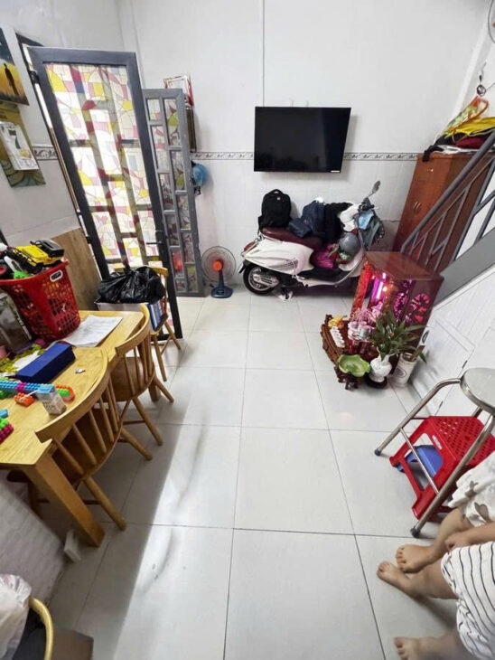 BÁN NHÀ TRUNG TÂM QUẬN 3 -CMT8-P10- CHỈ 3 TỶ – CÓ SỔ HỒNG RIÊNG NGANG 4,6M 2TANG