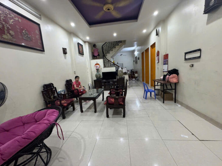 Bán đất Ngọc Thuỵ tặng nhà 4 tầng- View công Viên Vỉa hè đá bóng- mặt tiền lớn-80m nhỉnh 23 tỷ(