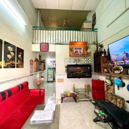 Nhà Q7 DTSD 40m2 DTSD giá 2.15 tỷ, sổ hồng riêng