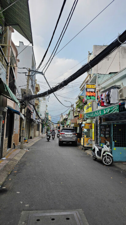 SÁT MẶT TIỀN Q4 NGANG 3 DÁI 10 CÓ 3 TỶ