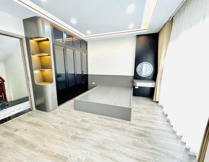 Tuyệt đẹp 45m2-7T-4PN, Thang máy, ôtô gần phố Trịnh Văn Bô, giá 8.3 tỷ