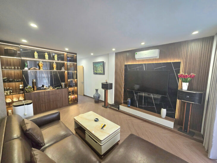 Nhà mặt phố Tràn Quốc Toản, Hoàn Kiếm , Dt 100m2 , MT 8M .Kinh Doanh hay xây toà nhà cho thuê cực