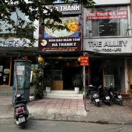 Chính chủ cho thuê cả nhà mặt phố số 354 Thái Hà ( nhà treo biển The Alley)