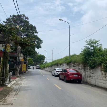 Cần bán 137m ĐẤT, Bát Khối,long Biên MT 7.5m giá 15 TỶ ,oto KD,phù hợp xây biệt thự sân vườn ,nhà