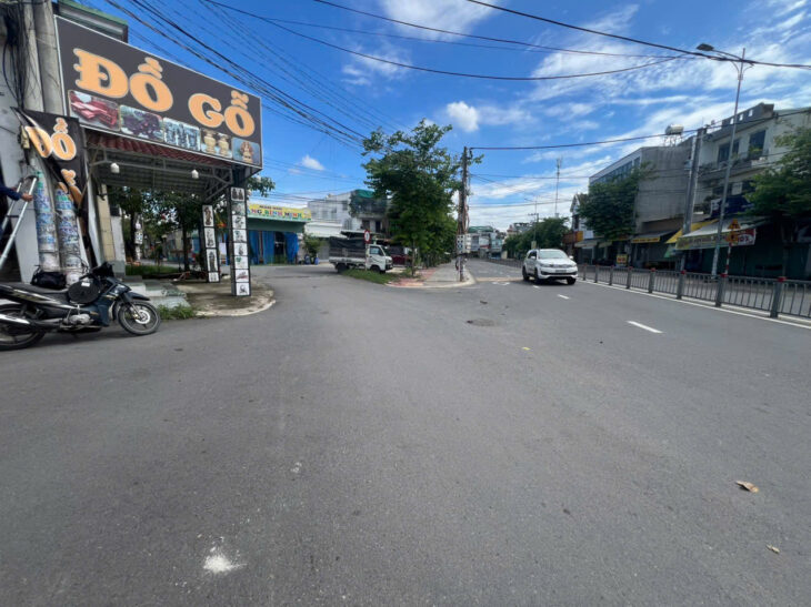 ???? HẺM XE HƠI NGAY BIG C – ĐÔNG HOÀ, THÀNH PHỐ DĨ AN.