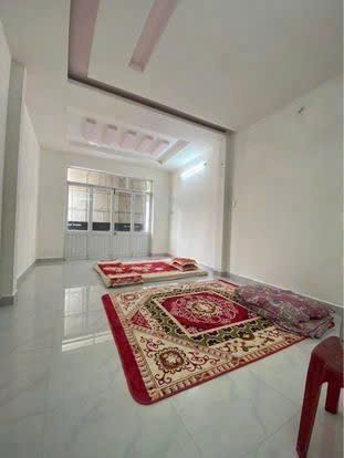 ????BÁN NHÀ MẶT TIỀN ĐANG CHO THUÊ 15TR/TH ĐƯỜNG 2-4 VĨNH PHƯỚC TP NHA TRANG