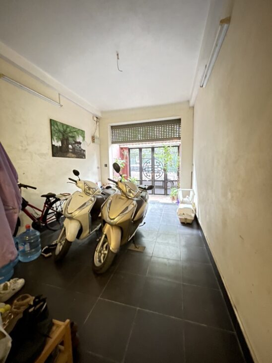 Long mạch mở lối, Kinh doanh phát lộc, lô góc Thịnh Quang, ô tô đỗ cửa