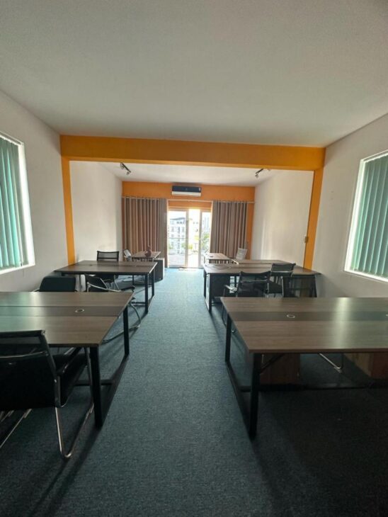 Bán tòa nhà MẶT PHỐ trung tâm Ngã Tư Sở tài chính 45 tỷ để sở hữu ,10 tầng Thang Máy