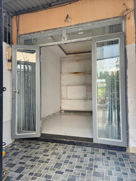 6 . THẠNH XUÂN 43 – Q12 – NHÀ SỔ HỔNG CẶP- khu Vip – đường 7m thông- chỉ 2,330 tỷ + 2,230 tỷ.