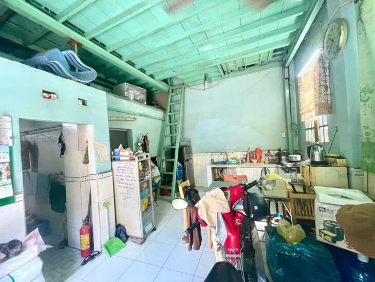 LÔ GÓC PHỐ – NGANG BỀ THẾ HƠN 13M – NGAY NGUYỄN VĂN TRỖI – NGUYỄN ĐÌNH CHÍNH.