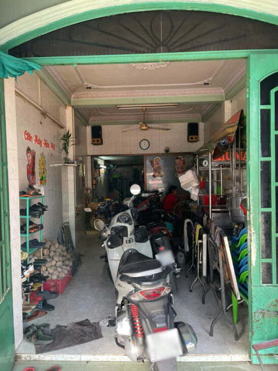 Chủ cần tiền giảm 1 tỷ!!! Nhà phố Mặt tiền đường Hưng Phú lề đường rộng thoáng thuận tiện cho việc